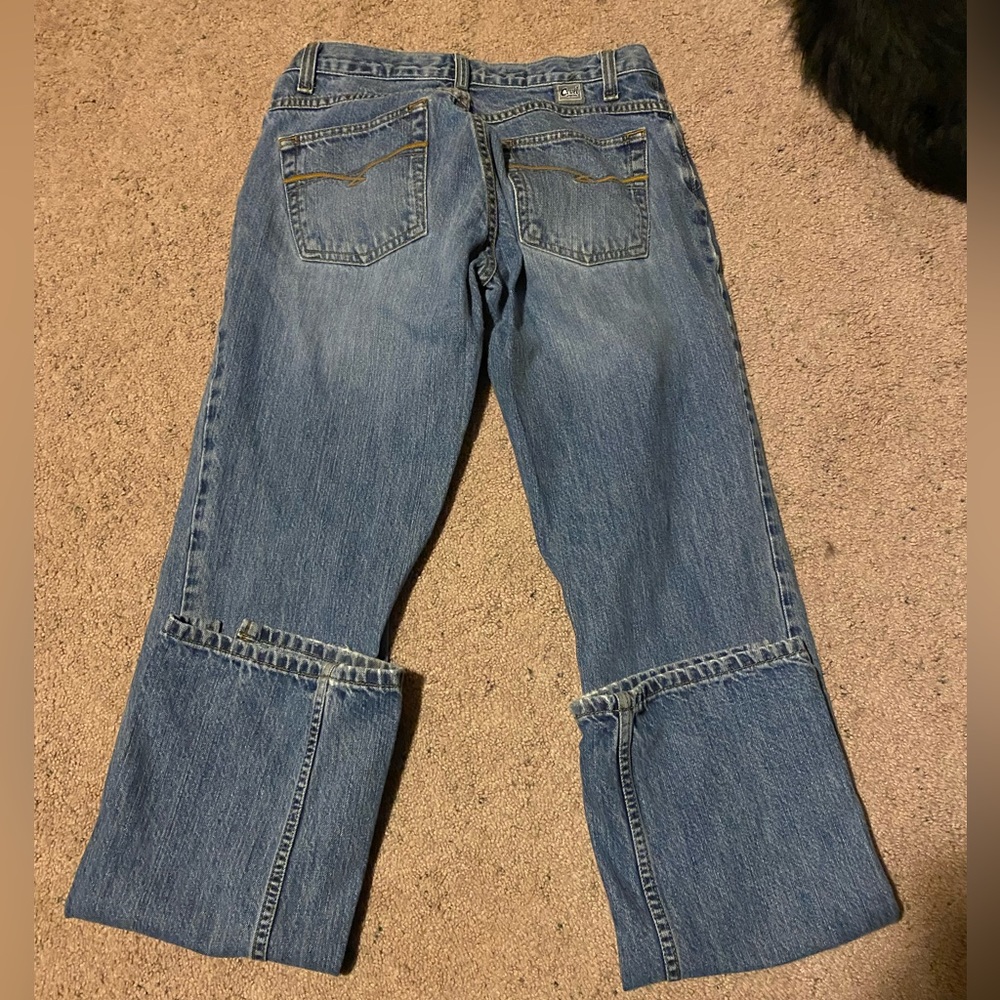 Cruel girl, to small